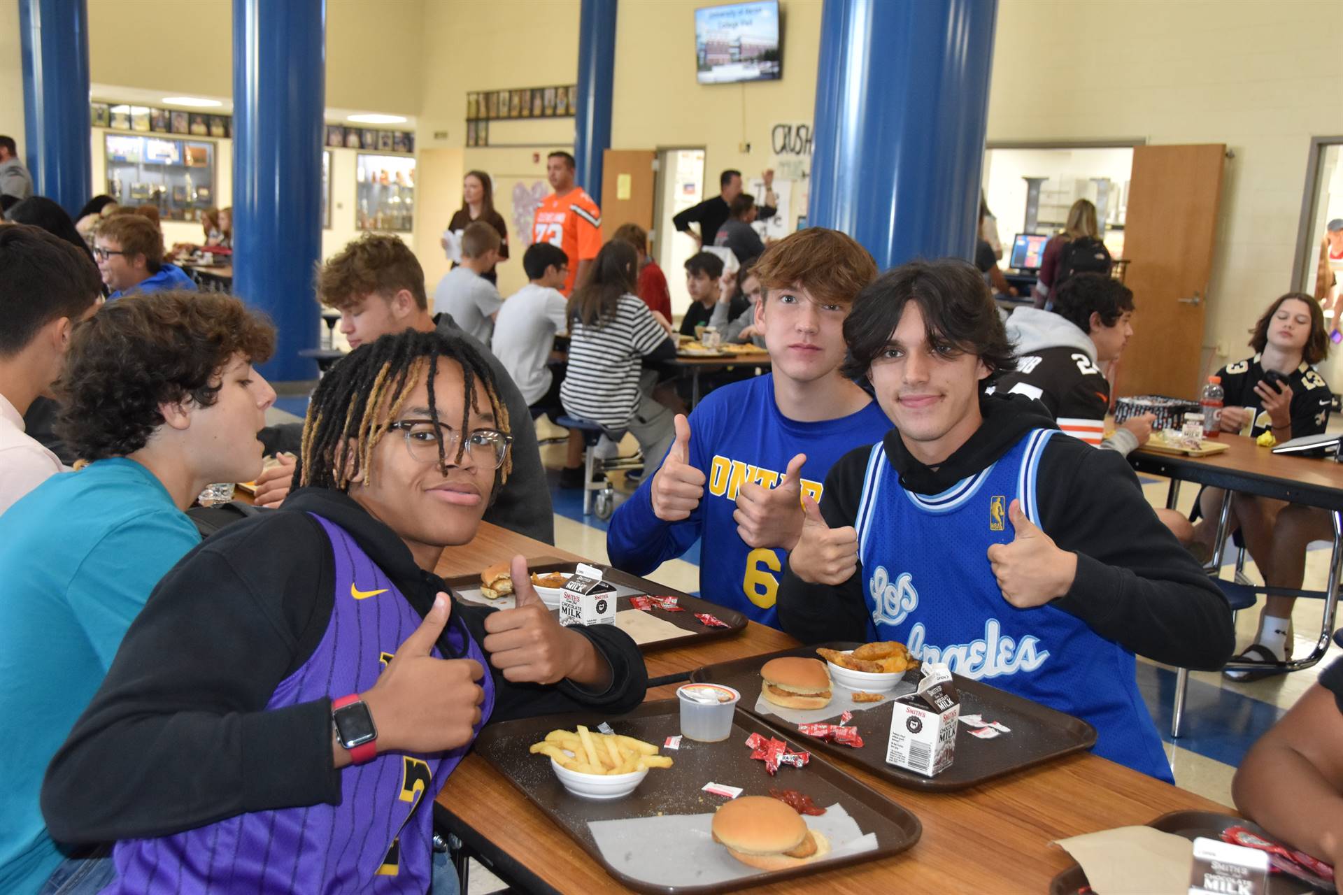 students at lunch